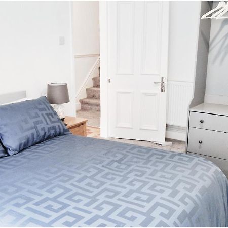 Double Room In Modern House Near Nottingham Exterior foto